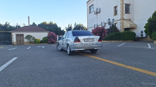 Mercedes C 220-7