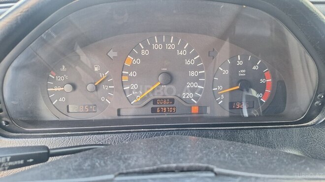 Mercedes C 220-12