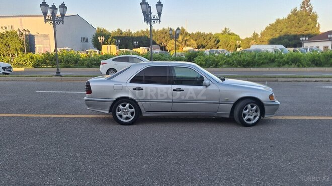 Mercedes C 220-15