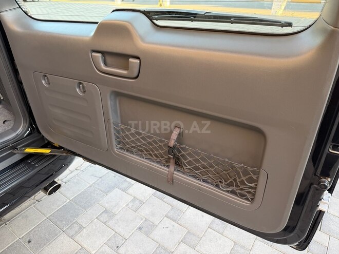 Toyota Land Cruiser Prado-19