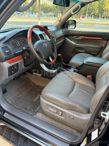 Toyota Land Cruiser Prado-9