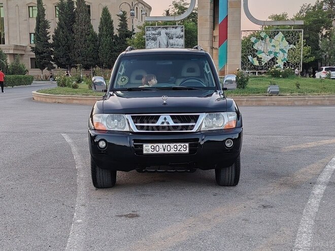 Mitsubishi Pajero-10