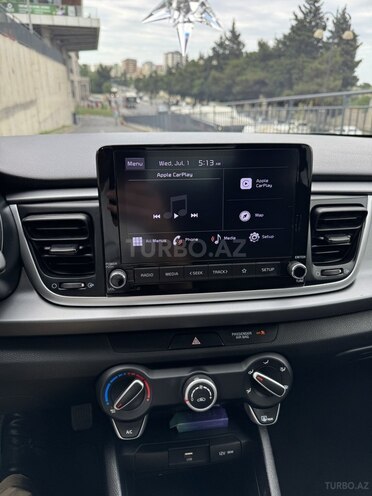 Kia Rio-21
