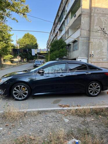 Hyundai Sonata-18