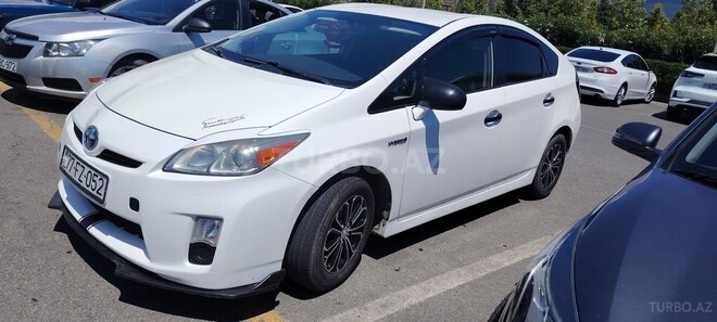 Toyota Prius-4