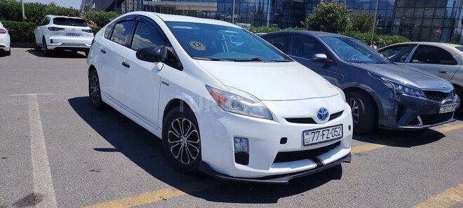 Toyota Prius-3