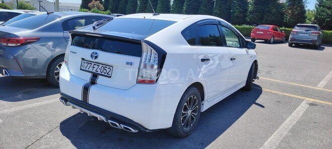 Toyota Prius-6