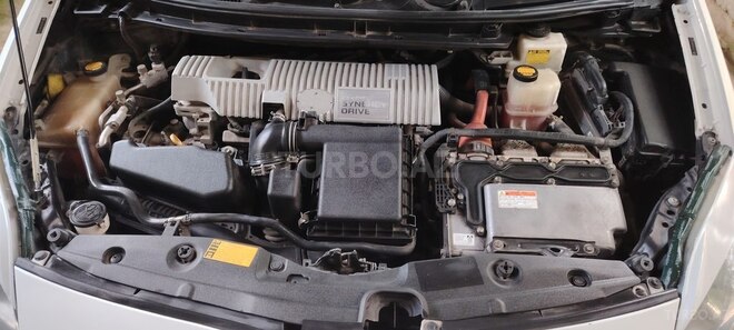 Toyota Prius-9