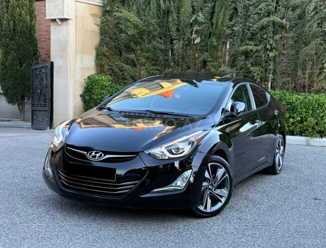 Hyundai Elantra-1