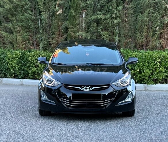 Hyundai Elantra-2