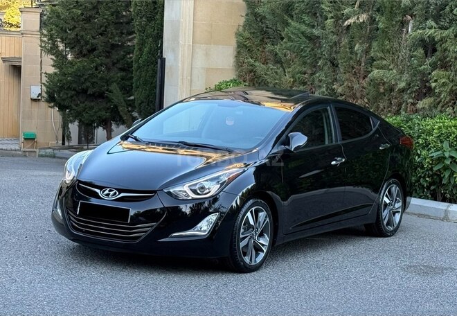 Hyundai Elantra-3