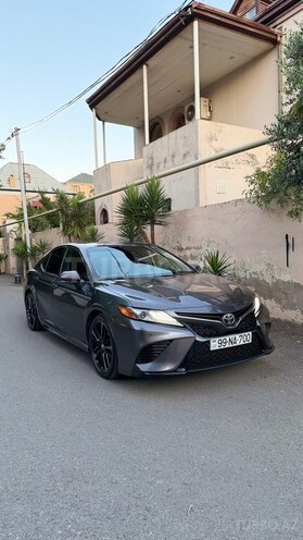 Toyota Camry-1