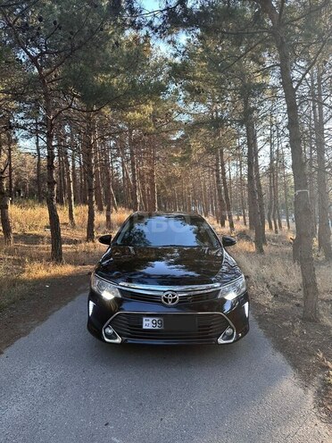 Toyota Camry-1