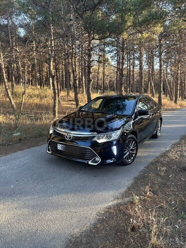 Toyota Camry-3