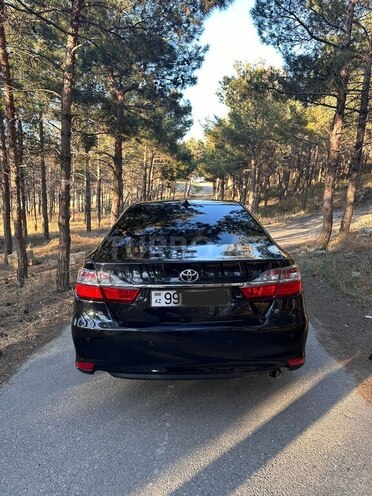 Toyota Camry-6