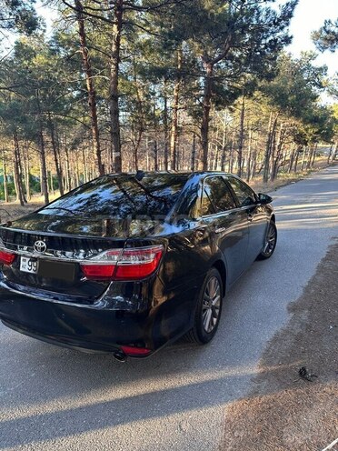 Toyota Camry-7
