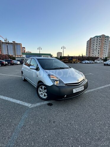 Toyota Prius-3