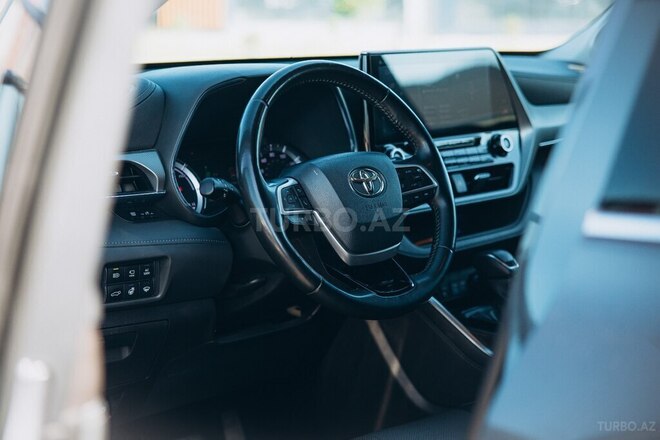 Toyota Highlander-6