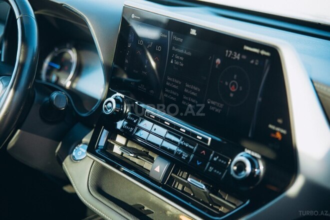 Toyota Highlander-13