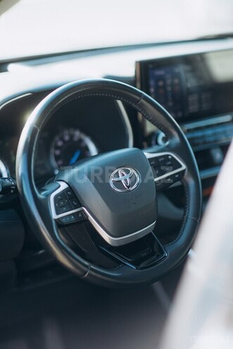 Toyota Highlander-10