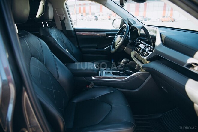 Toyota Highlander-16