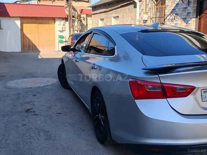 Chevrolet Malibu-8