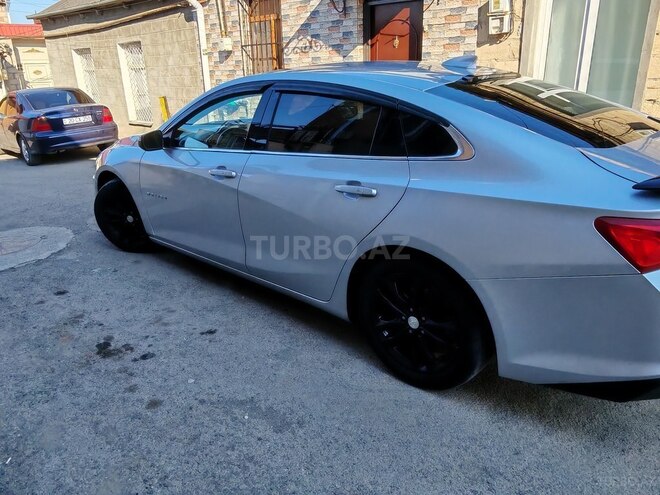 Chevrolet Malibu-5
