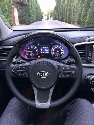 Kia Sorento-18