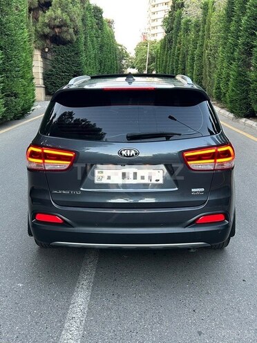Kia Sorento-7