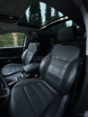 Kia Sorento-14