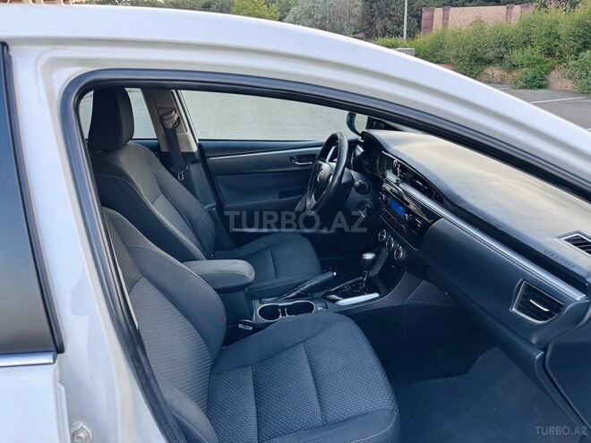 Toyota Corolla-17