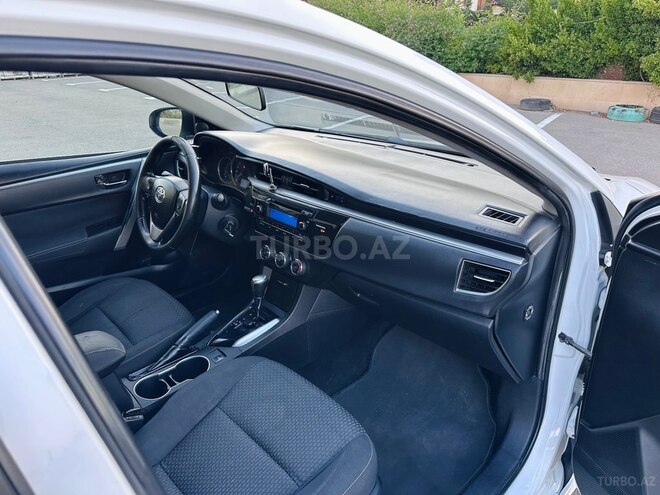 Toyota Corolla-18
