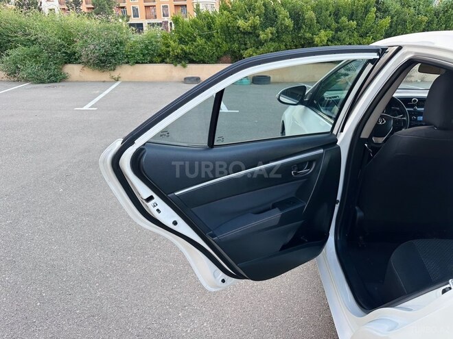 Toyota Corolla-7