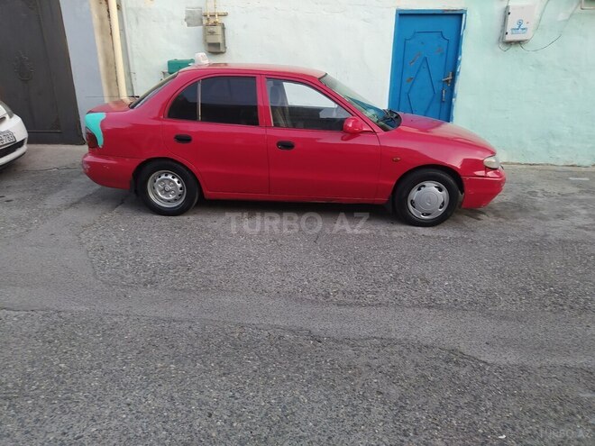 Hyundai Accent-3