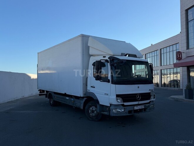 Mercedes Atego 818-2