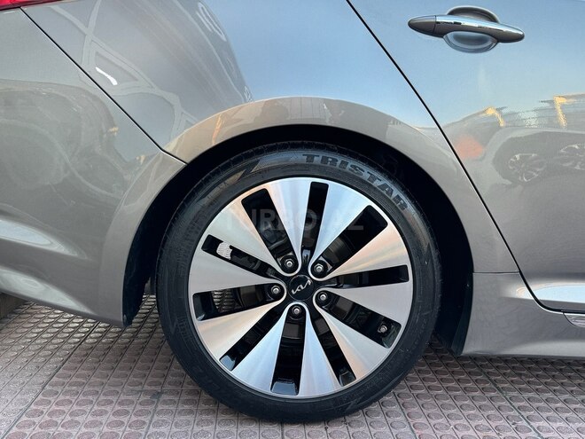 Kia Optima-25