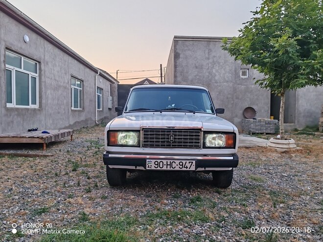 LADA (VAZ) 2107-1