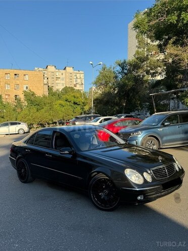 Mercedes E 240-7