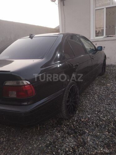 BMW 523-4