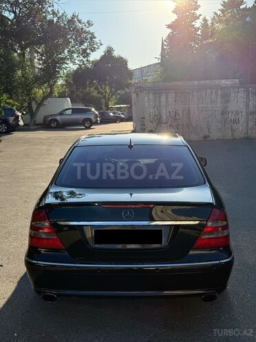 Mercedes E 240-3