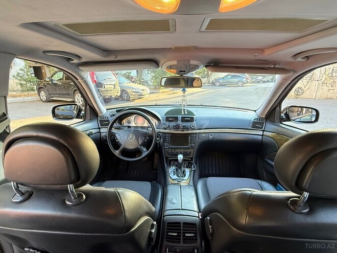 Mercedes E 240-9