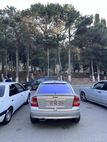 Opel Astra-3