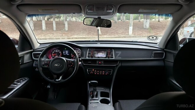 Kia Optima-12