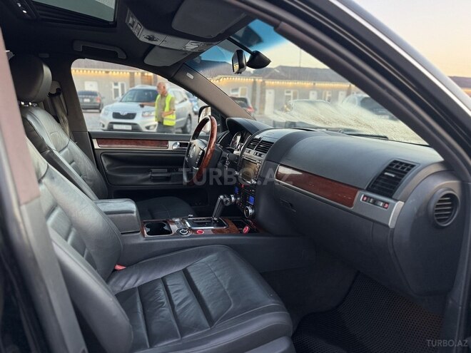 Volkswagen Touareg-8