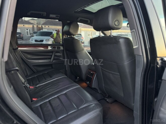 Volkswagen Touareg-10