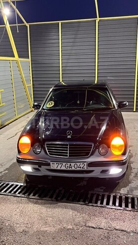Mercedes E 220-5