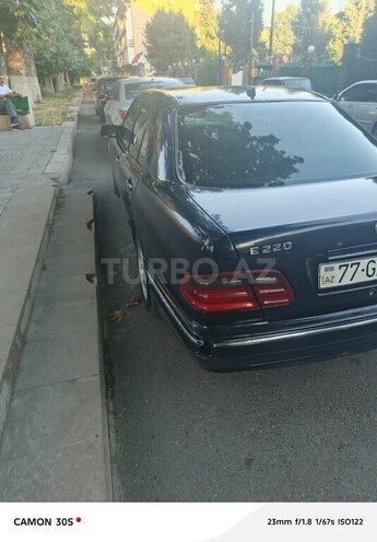 Mercedes E 220-7