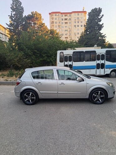 Opel Astra-11