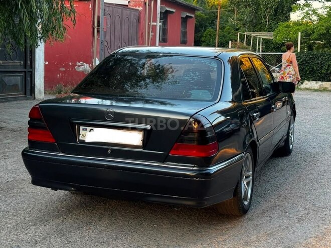 Mercedes C 180-2