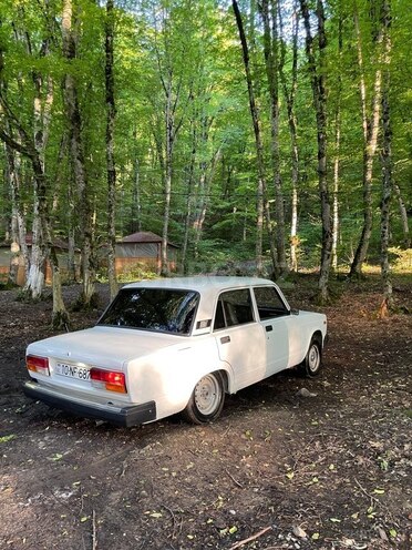 LADA (VAZ) 2107-2